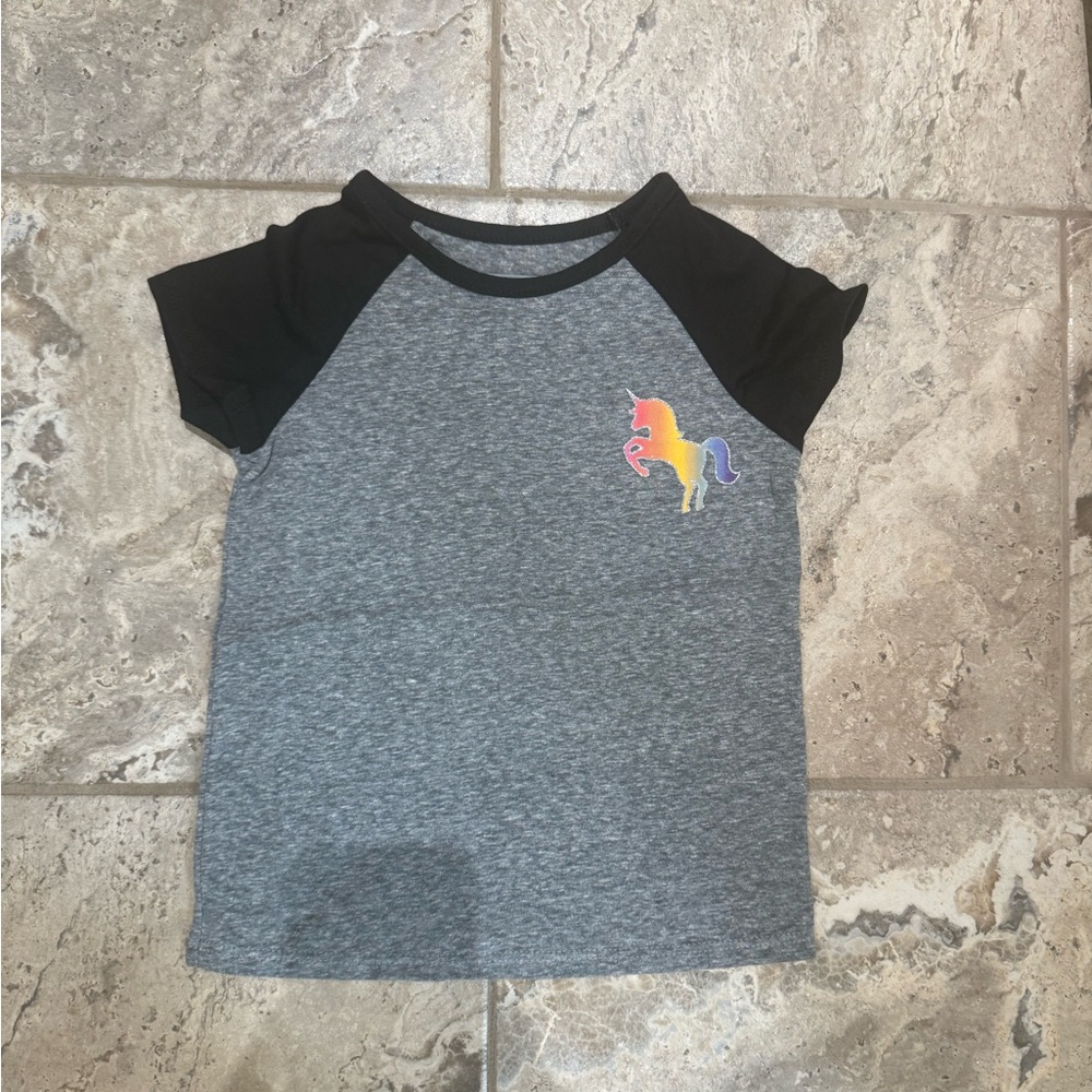 NWOT Size 3T Garanimals Gray and Black  Unicorn T-Shirt